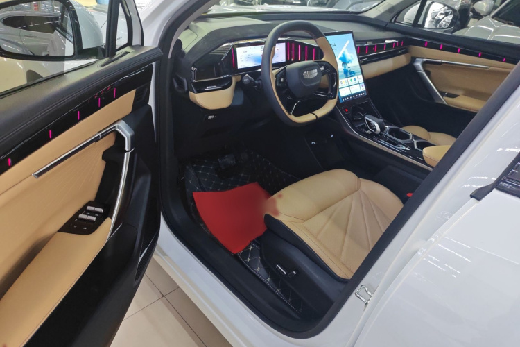 GEELY Boyue L 2024 image de voiture #10