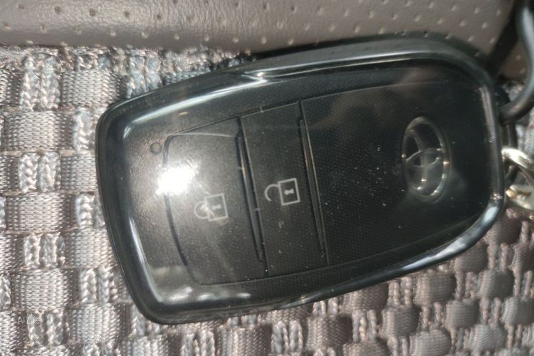 Toyota Corolla Cross 2024 car image #10