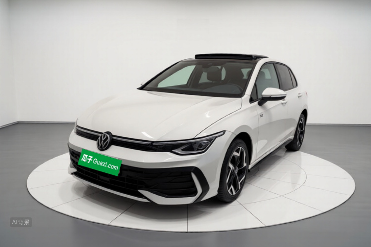 Volkswagen Golf 2025 car image #2