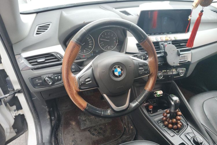 BMW X1 2018 #12 BMW X1 2018 car image #12