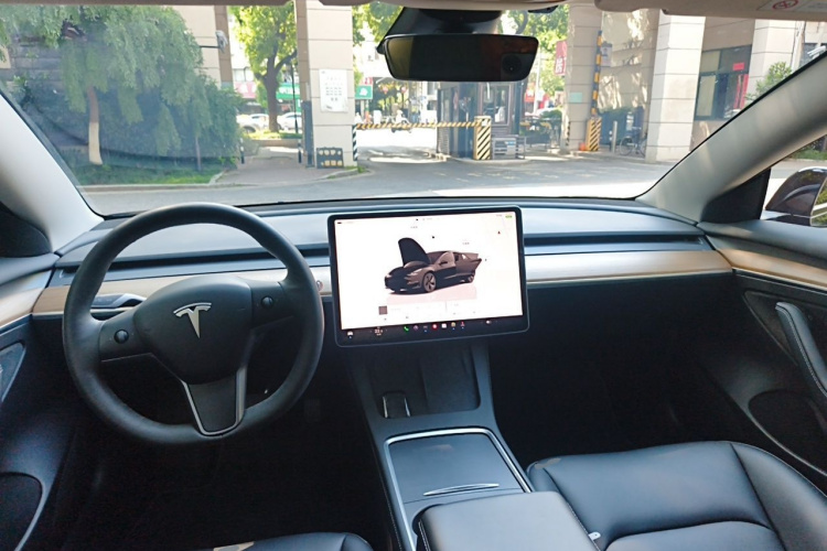 Tesla Model 3 2023 #7 Tesla Model 3 2023 car image #7