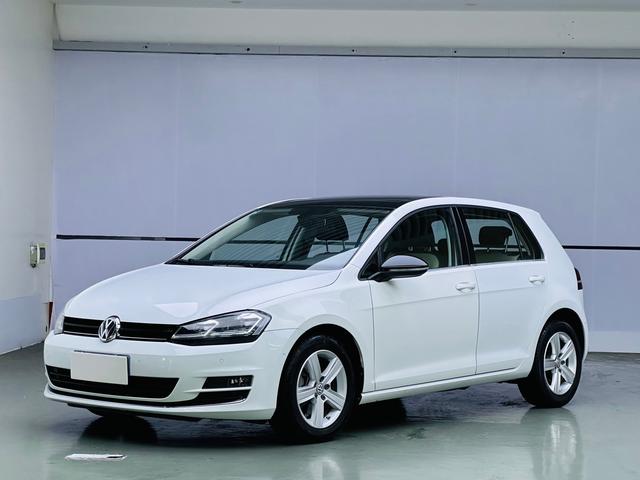 Volkswagen Golf 2017 car image #16
