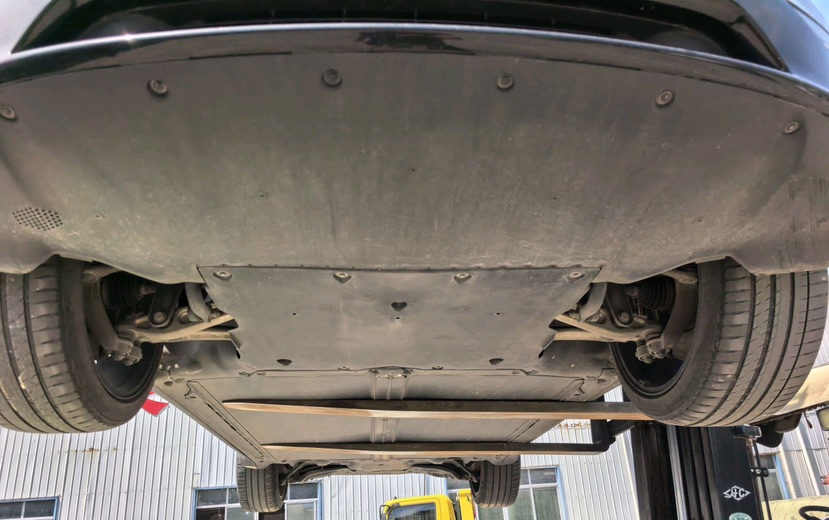 Tesla Model Y 2022 car image #6