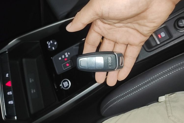 Audi A3 2023 car image #9