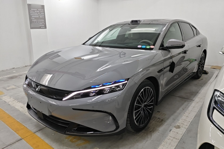 BYD Han 2025 car image #2