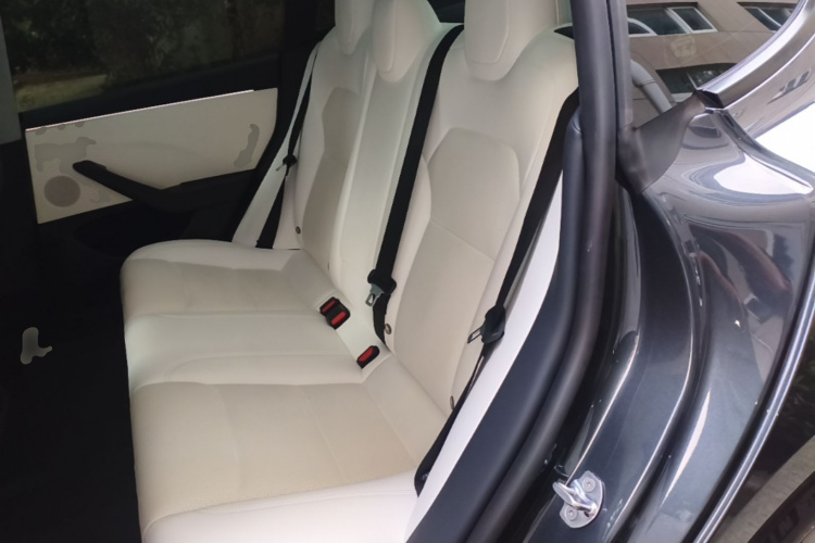 Tesla Model 3 2024 #17 Tesla Model 3 2024 car image #17