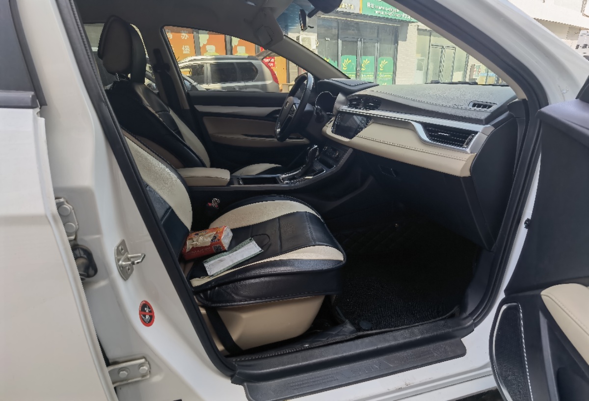 GEELY Emgrand 2018 #6 GEELY Emgrand 2018 car image #6