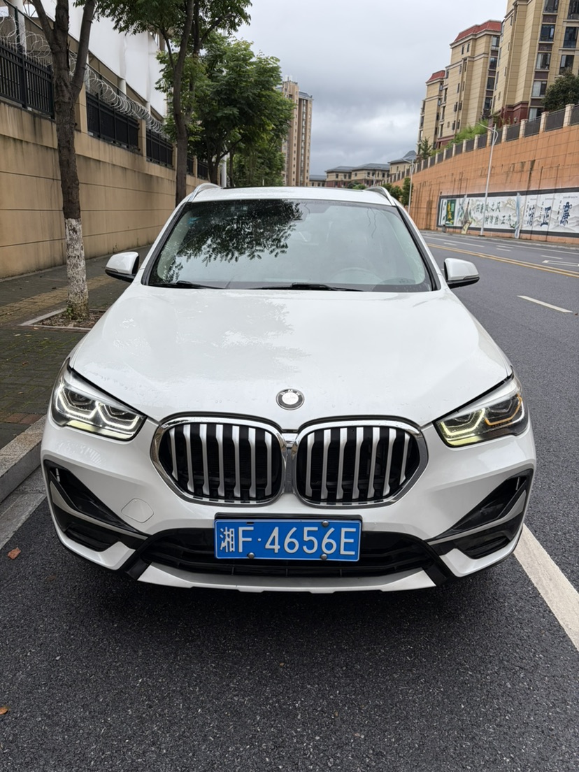 BMW X1 2019 #2 BMW X1 2019 car image #2
