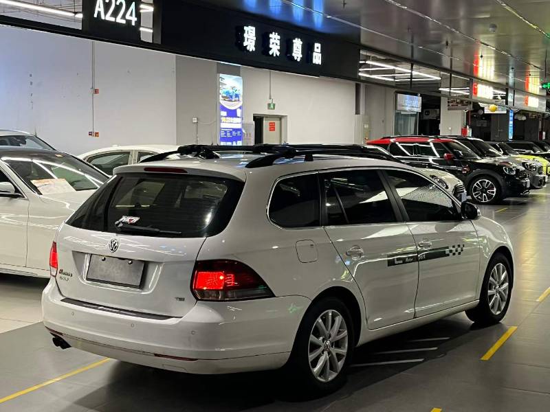 Volkswagen Golf (Imported) 2012 immagine di auto #4