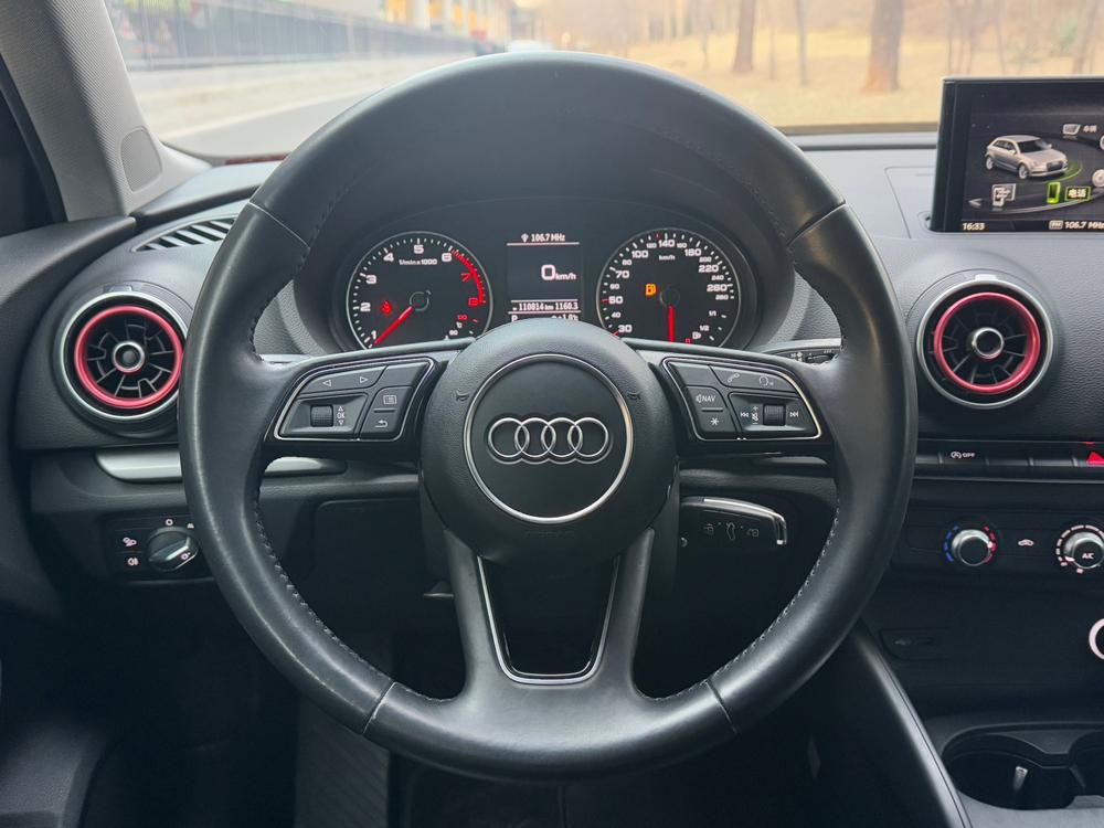 Audi A3 2018 car image #19