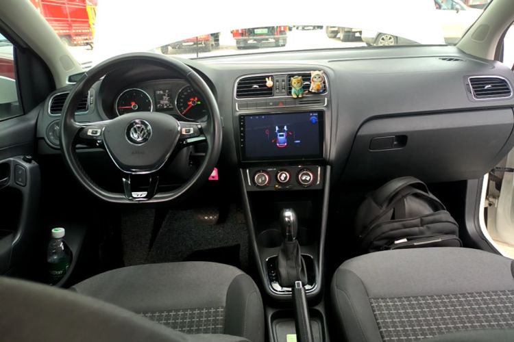 Volkswagen Polo 2017 #10 Volkswagen Polo 2017 car image #10