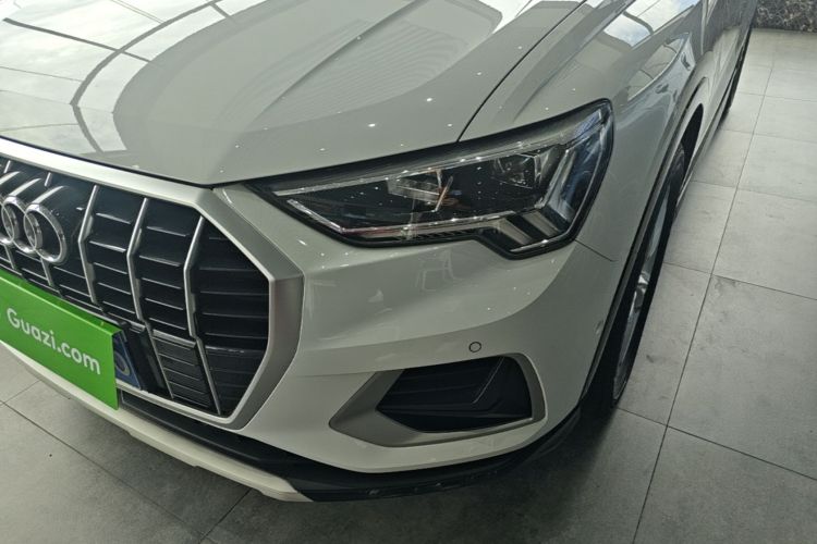 Audi Q3 2023 #23 Audi Q3 2023 car image #23