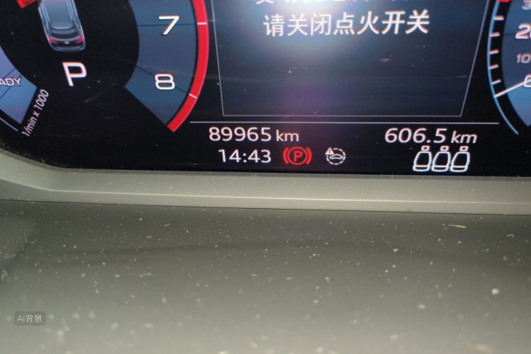Audi Q3 2019 car image #14