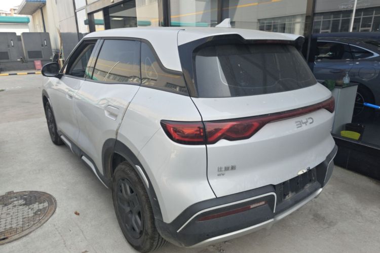 BYD YuanUP 2025 #5 BYD YuanUP 2025 car image #5