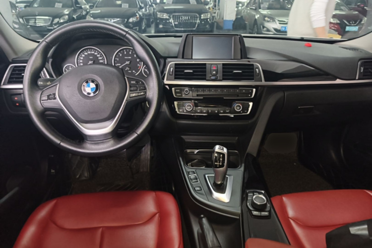 BMW 3 Series 2017 #10 BMW 3 Series 2017 car image #10