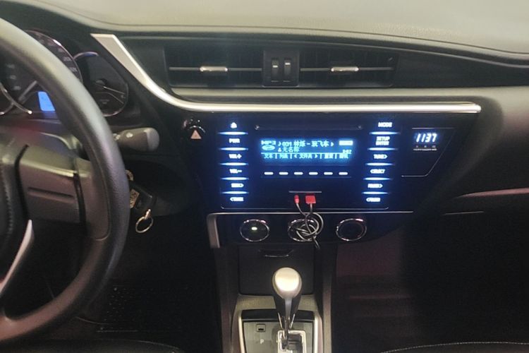 Toyota Corolla 2019 #13 Toyota Corolla 2019 car image #13
