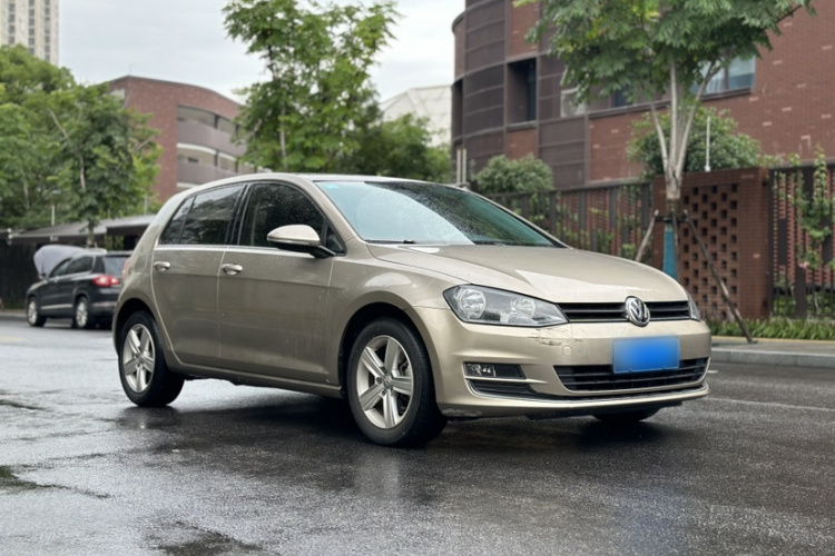 Volkswagen Golf 2016 car image #5