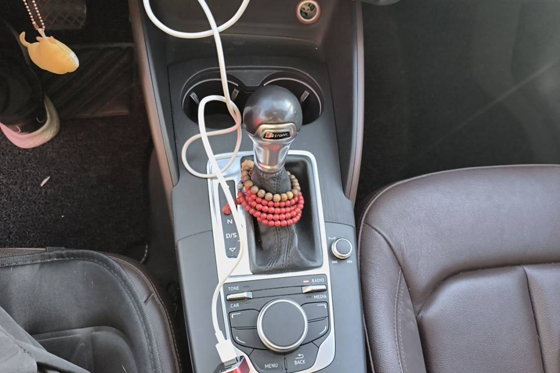 Audi A3 2015 car image #27