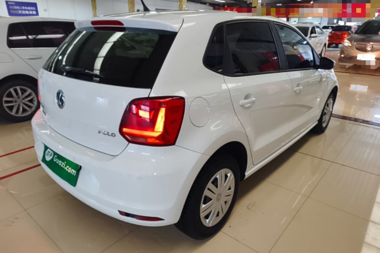 Volkswagen Polo 2017 car image #7