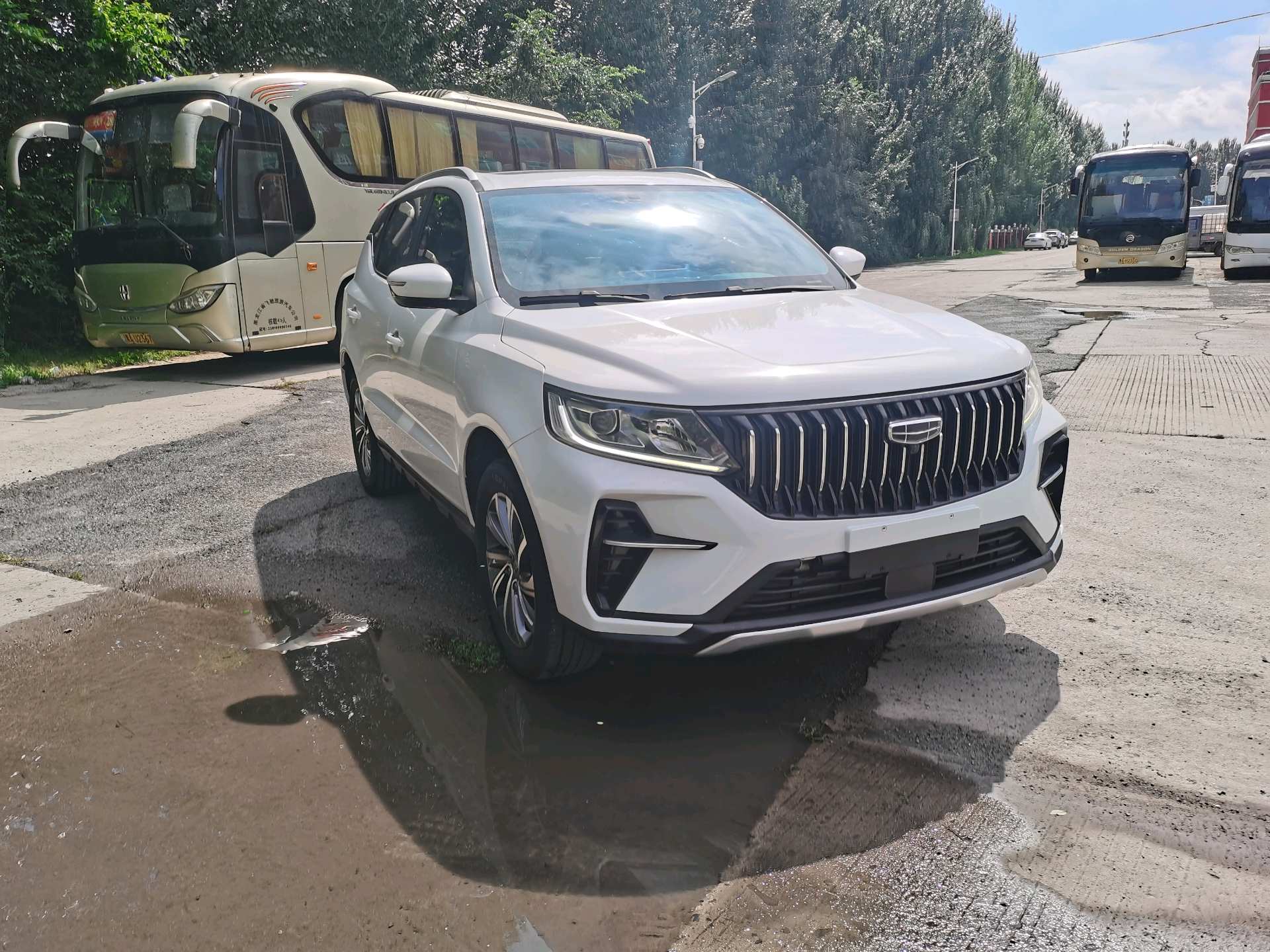 GEELY Vision X6 2021 изображение автомобиля #3