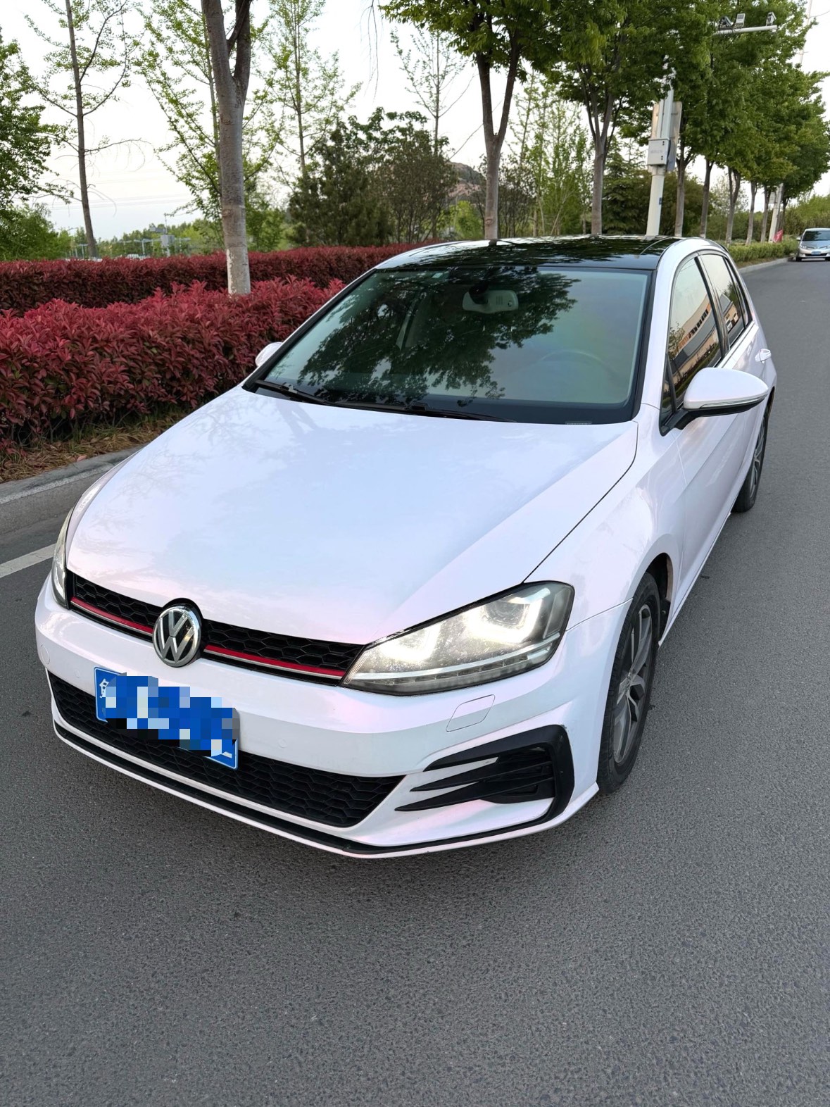 2016 2016 car image