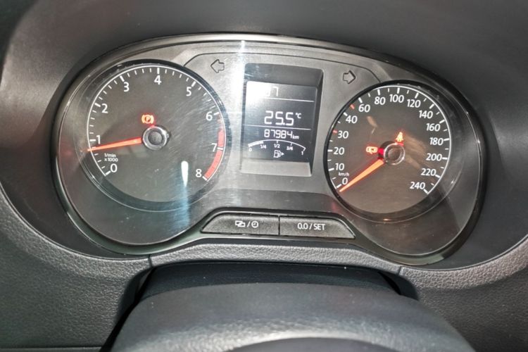 Volkswagen Polo 2016 car image #12