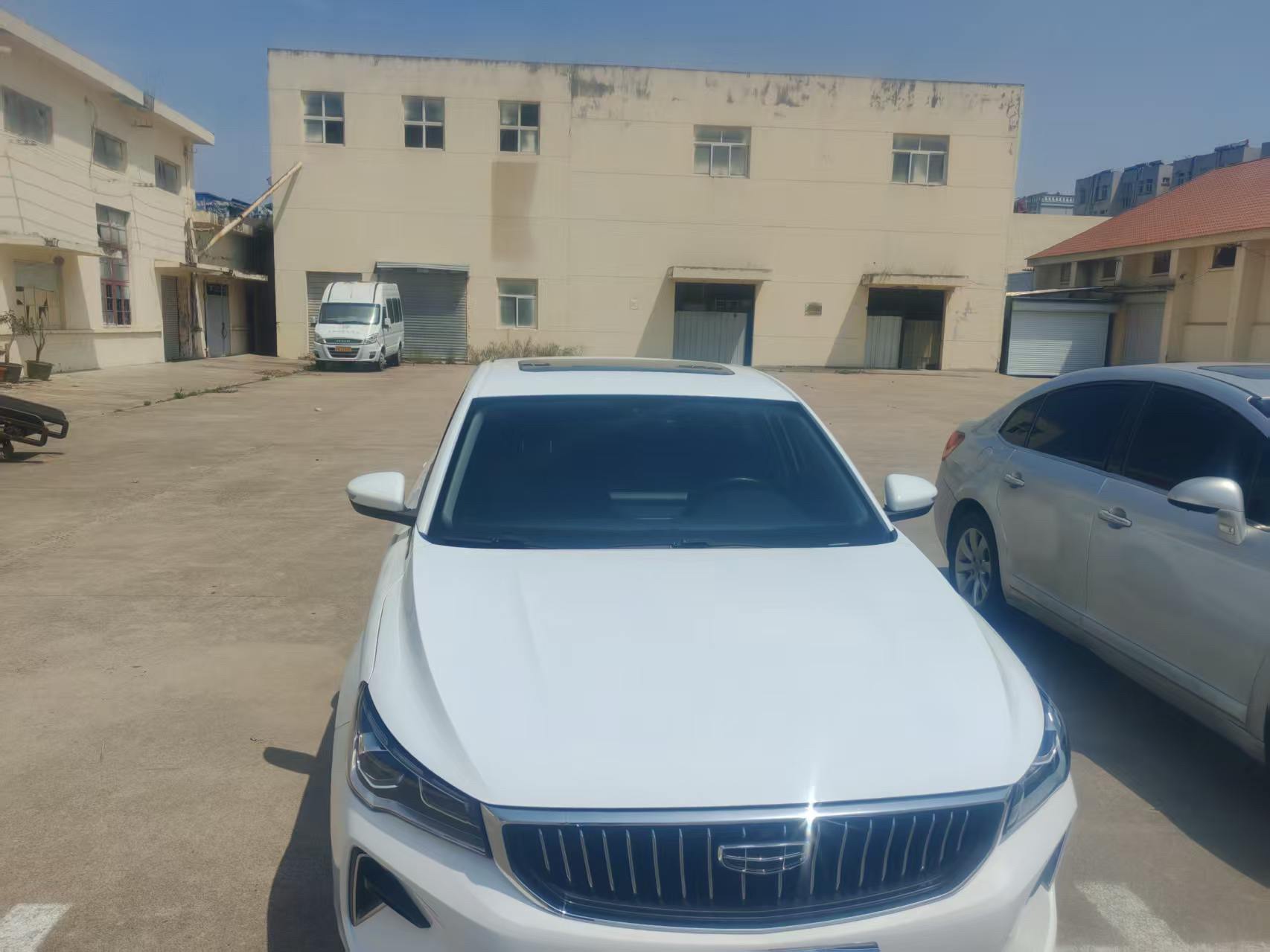 GEELY Emgrand 2022 car image #2