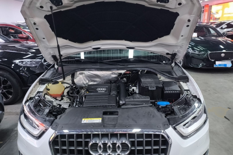 Audi Q3 2015 #20 Audi Q3 2015 car image #20