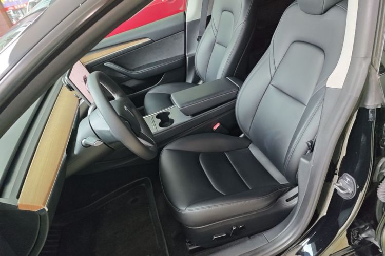 Tesla Model 3 2022 car image #15