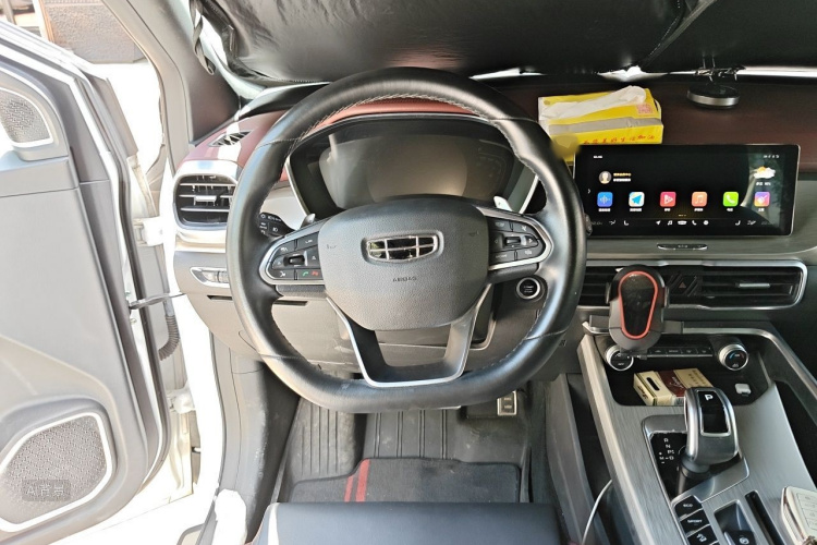 GEELY Coolray 2019 #12 GEELY Coolray 2019 car image #12