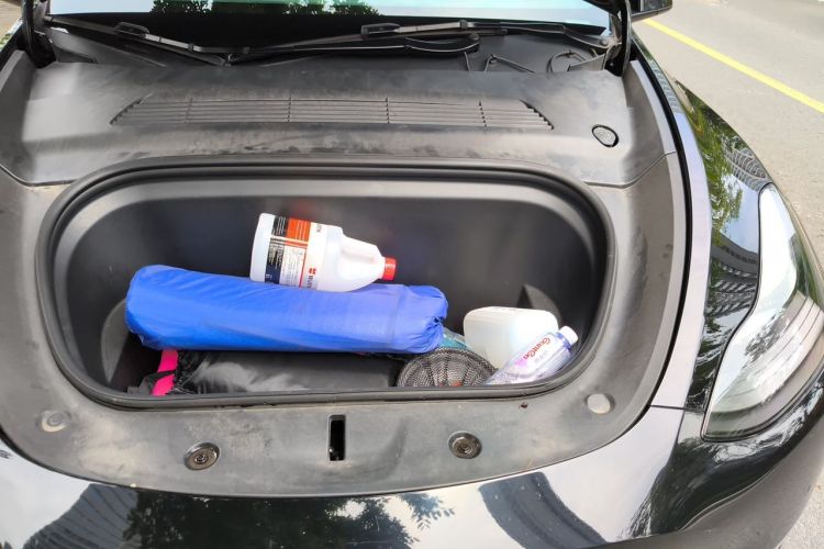 Tesla Model Y 2021 car image #29
