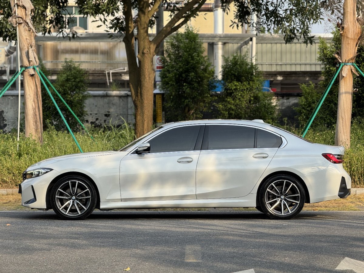 BMW 3 Series 2024 #4 BMW 3 Series 2024 car image #4