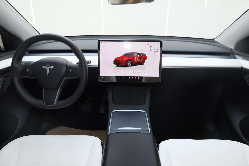 Tesla Model Y 2023 #17 Tesla Model Y 2023 car image #17