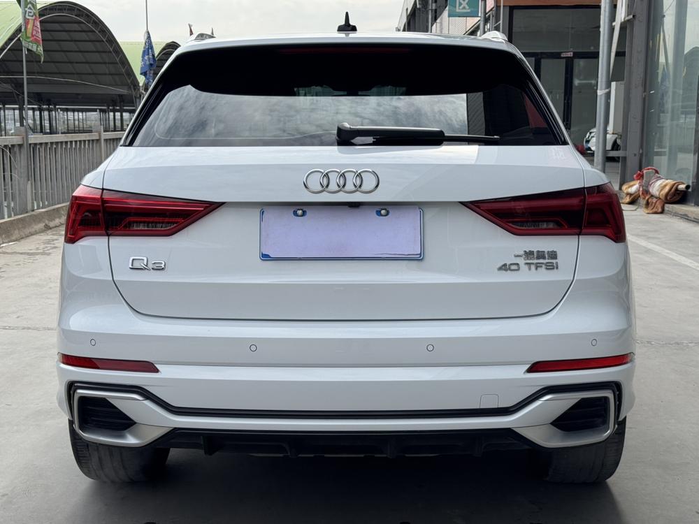 Audi Q3 2023 #3 Audi Q3 2023 صورة سيارة #3