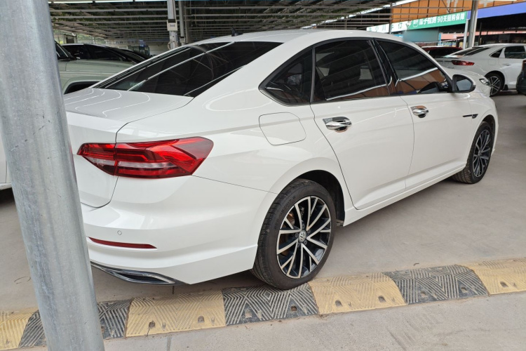 Volkswagen Lavida 2019 car image #7