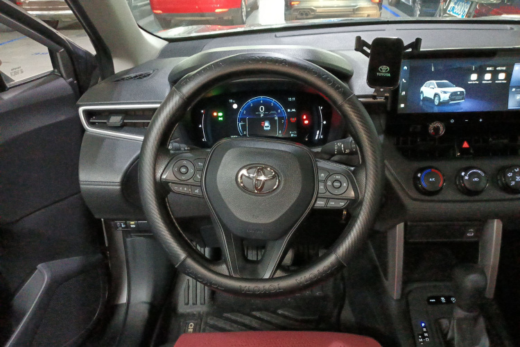 Toyota Corolla Cross 2024 #11 Toyota Corolla Cross 2024 car image #11