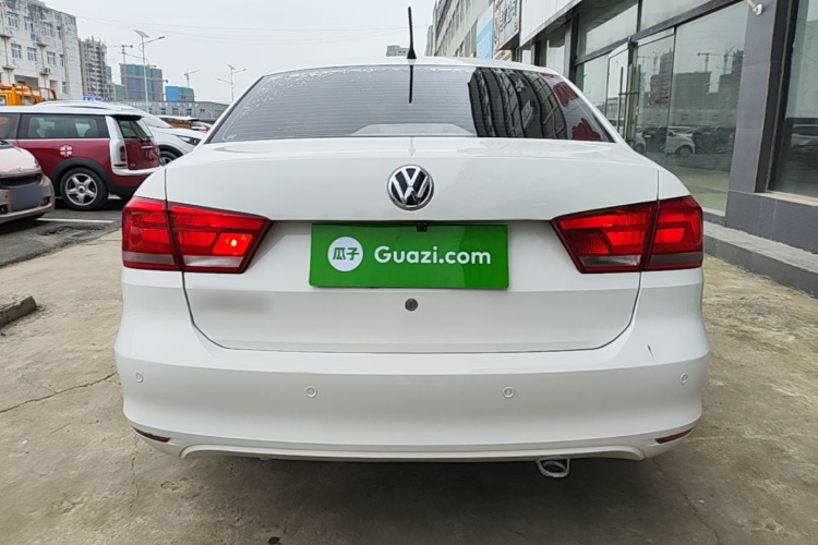 Volkswagen Santana 2016 car image #6