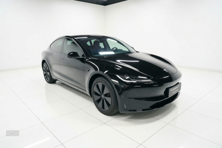 Tesla Model 3 2023 #4 Tesla Model 3 2023 car image #4