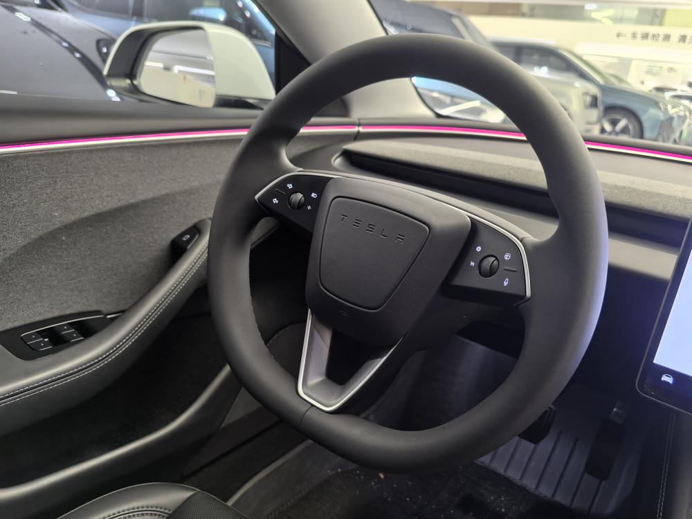 Tesla Model 3 2023 #8 Tesla Model 3 2023 car image #8
