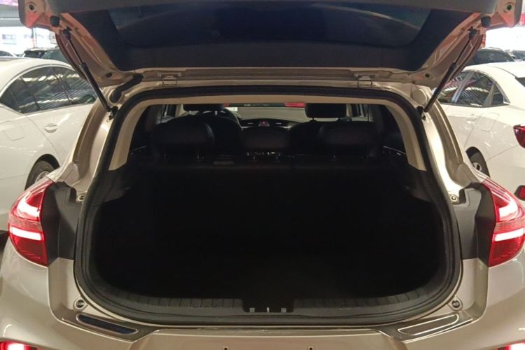 GEELY Emgrand GS 2019 #21 GEELY Emgrand GS 2019 immagine di auto #21