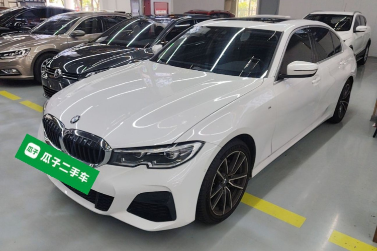 BMW 3 Series 2021 car image #2