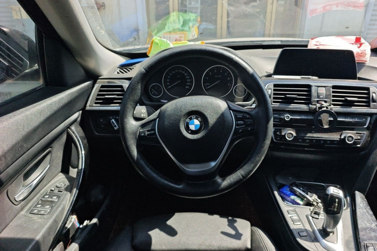 BMW 3 Series GT 2019 car image #15