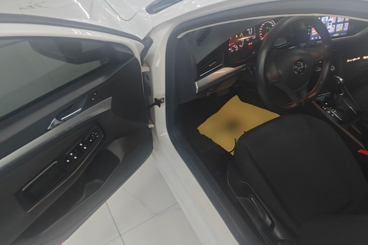 Volkswagen Bora 2020 صورة سيارة #16