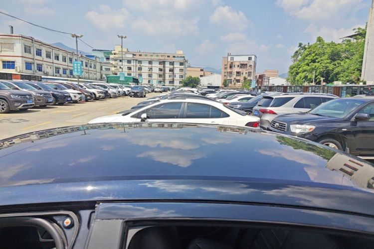 Volkswagen Lavida 2015 car image #25