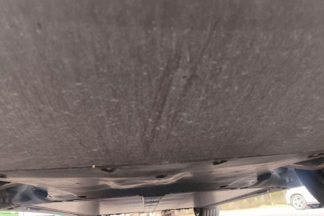 Tesla Model Y 2024 car image #13