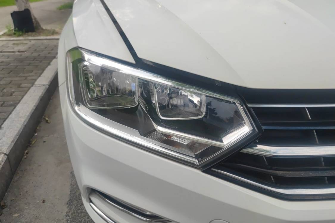 Volkswagen Bora 2016 car image #7