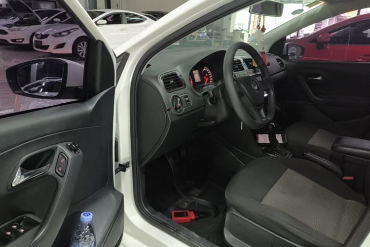 Volkswagen Polo 2019 #16 Volkswagen Polo 2019 car image #16