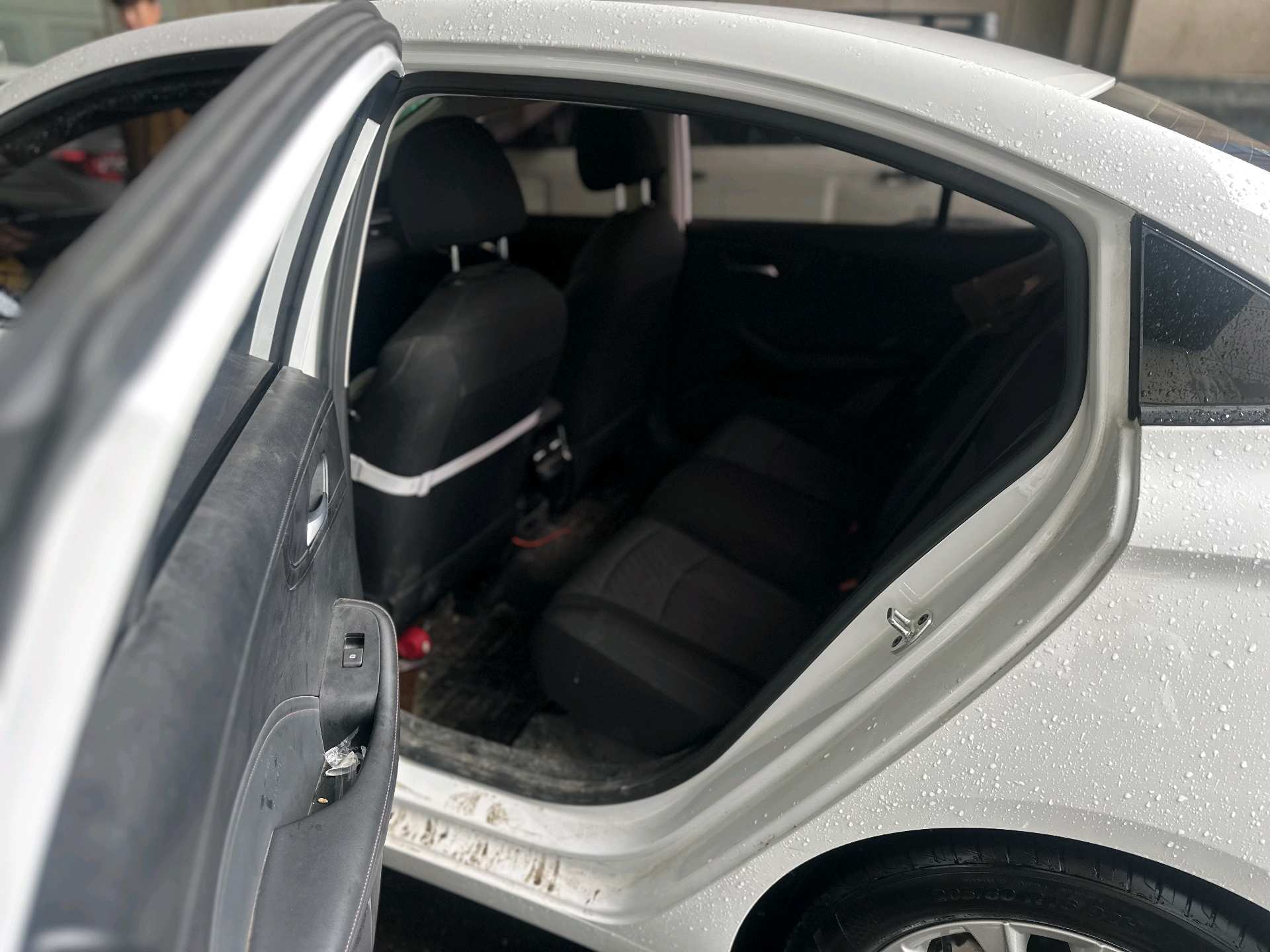 Roewe i5 2023 #3 Roewe i5 2023 صورة سيارة #3