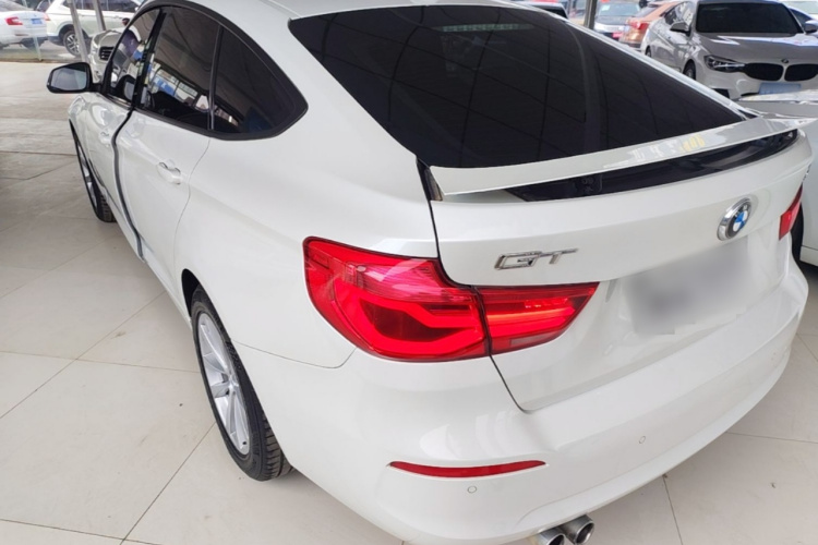 BMW 3 Series GT 2017 #7 BMW 3 Series GT 2017 car image #7