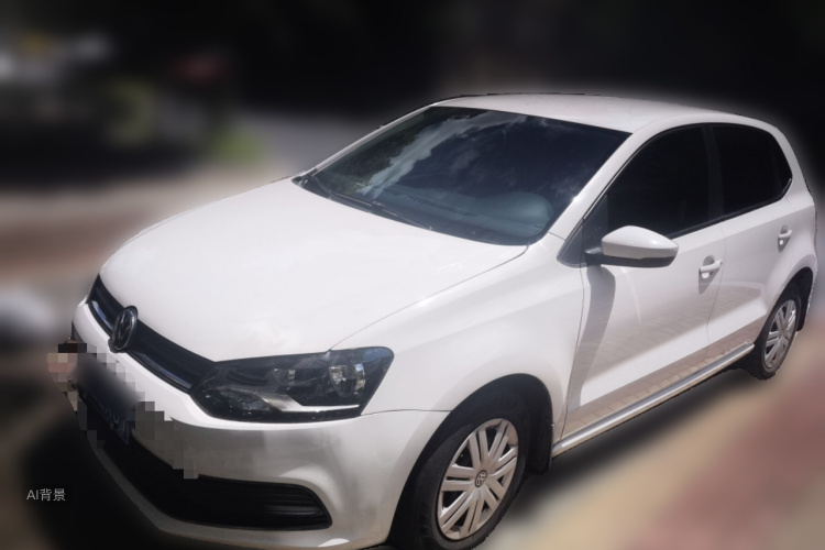 Volkswagen Polo 2015 car image #2